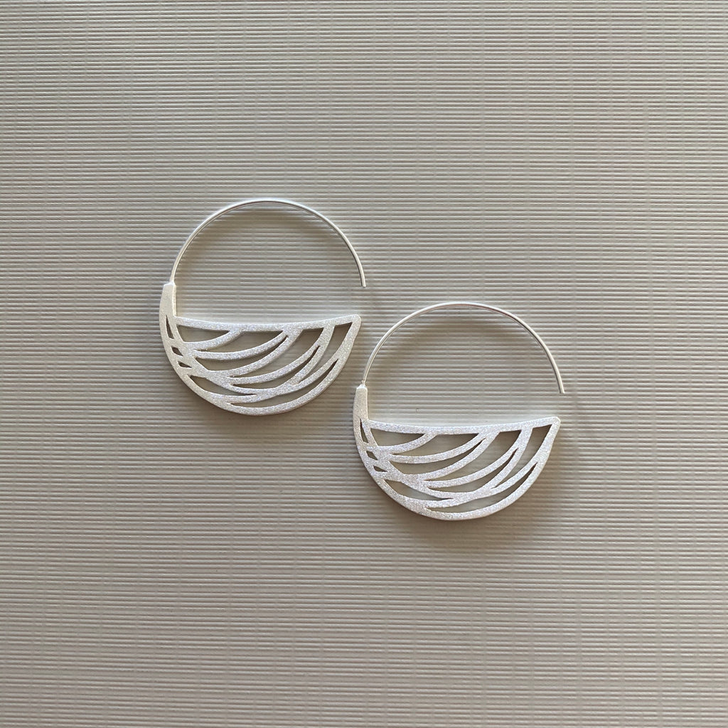 Wave Line Hoops