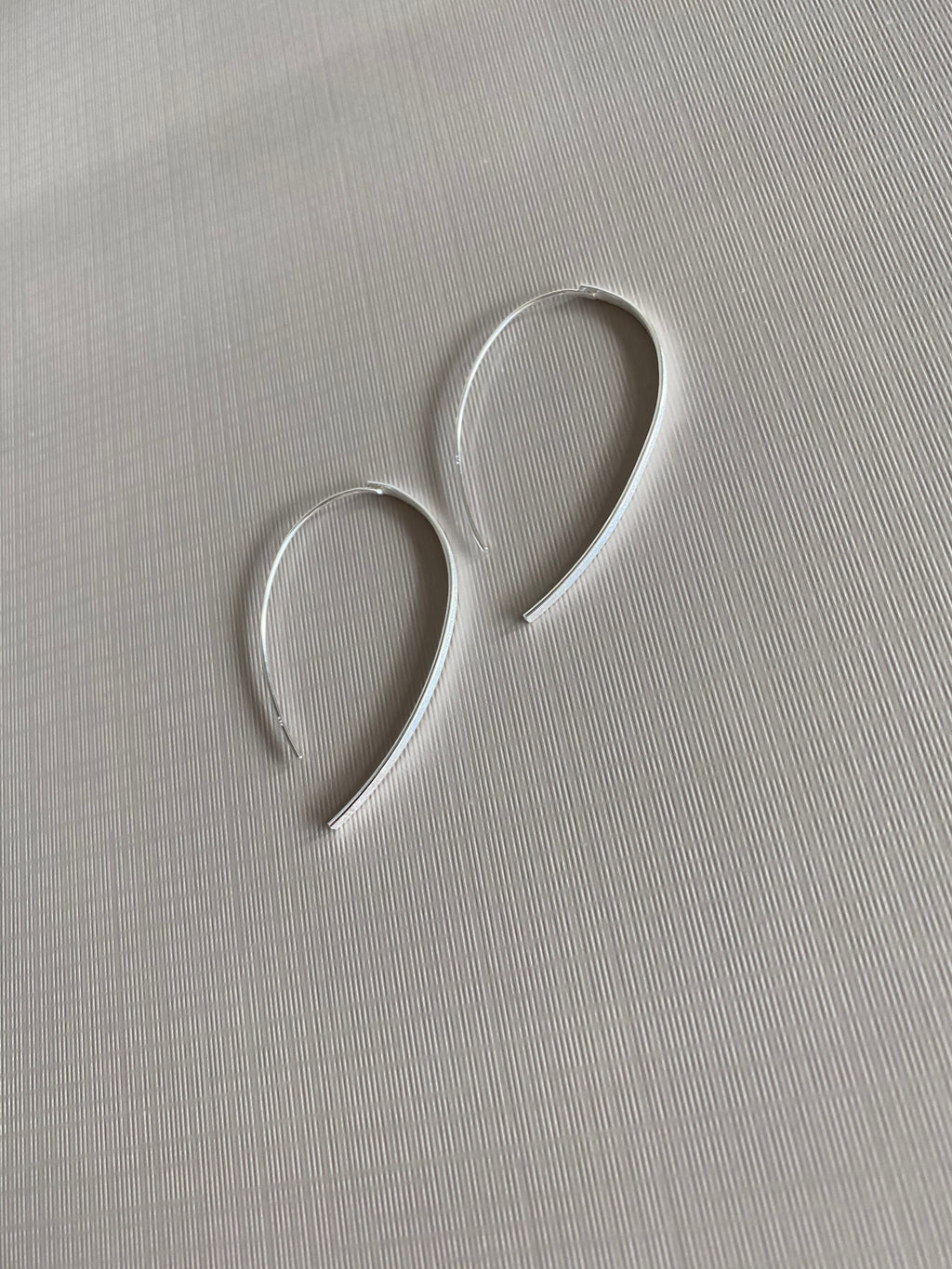 Curved Thread Earrings