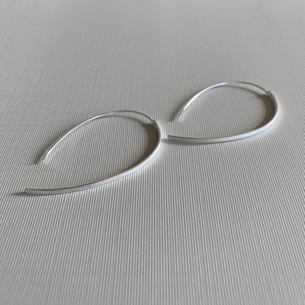 Curved Thread Earrings