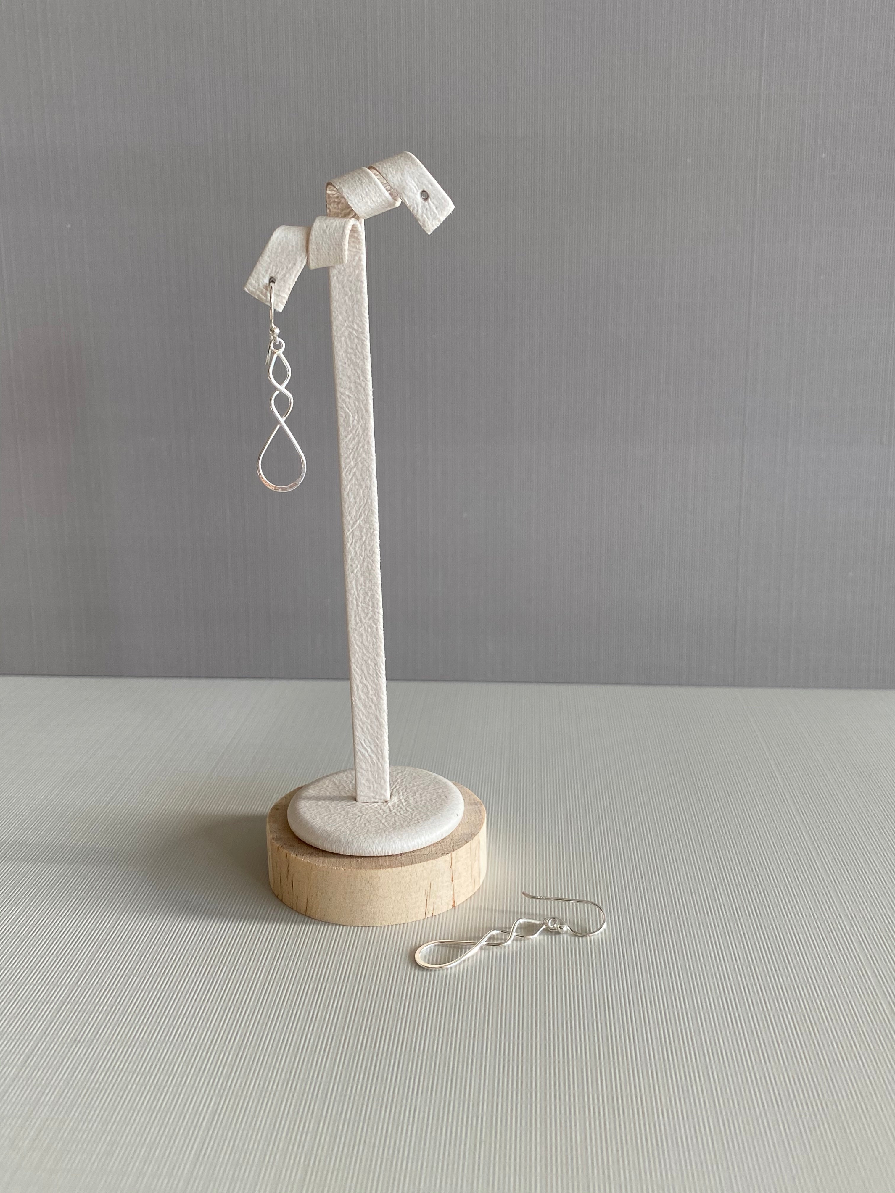 Twisted Line Drop Earrings