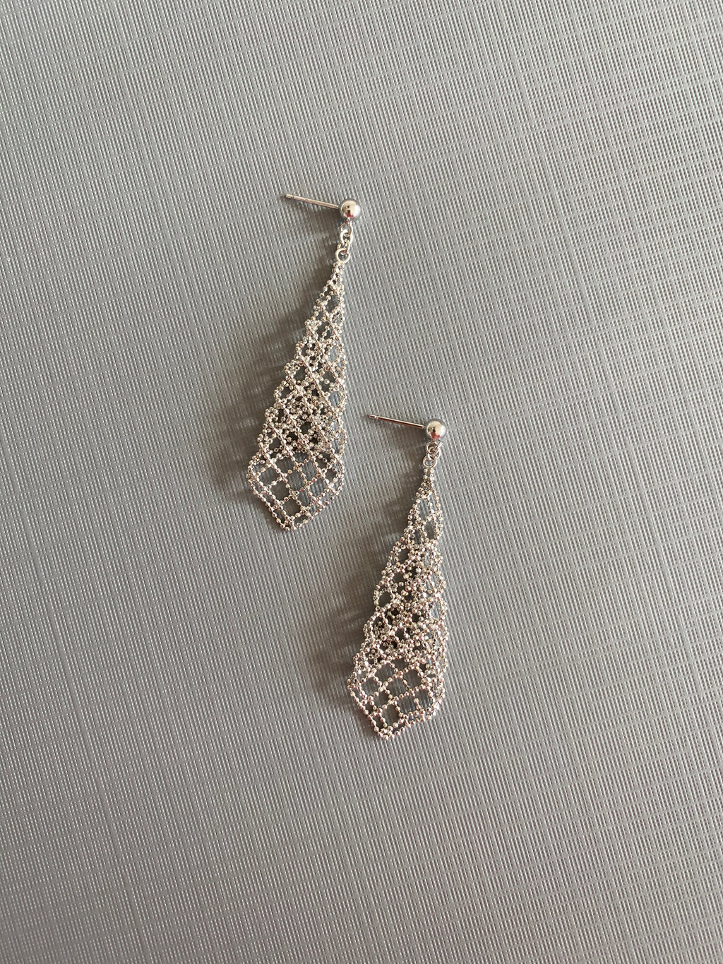 Ripple Mesh Earrings