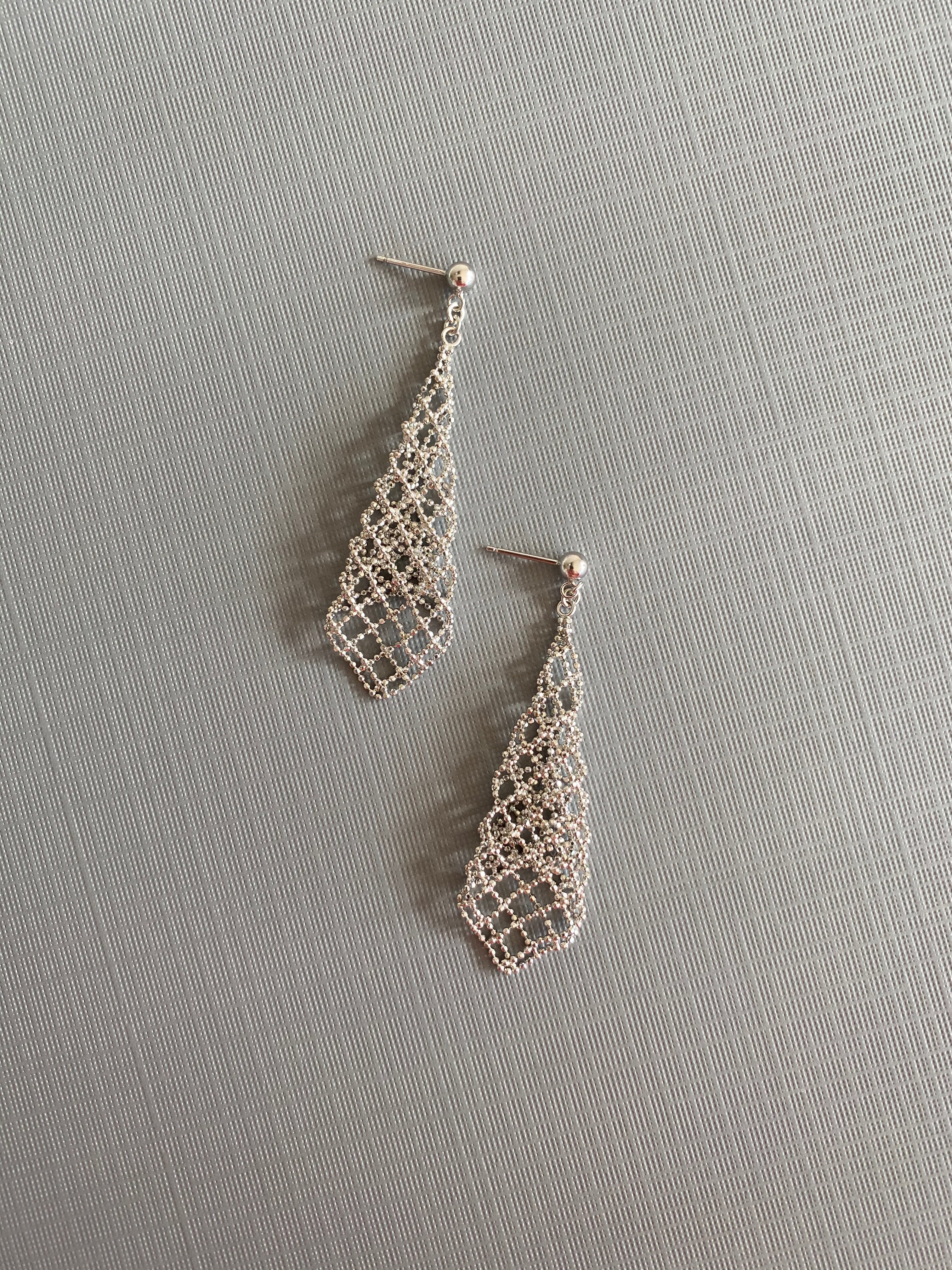 Ripple Mesh Earrings