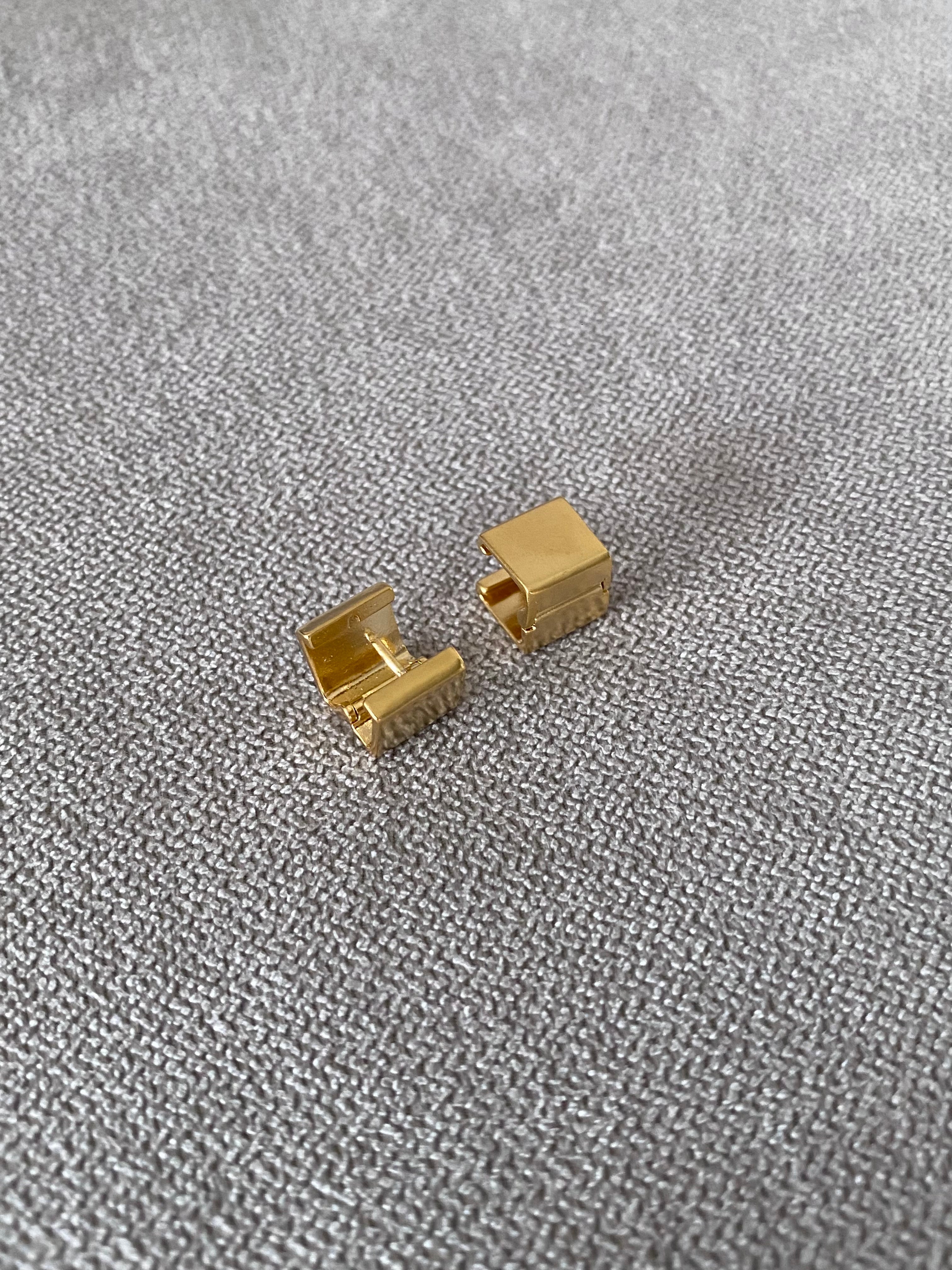 LIV208F11 (2 colours)