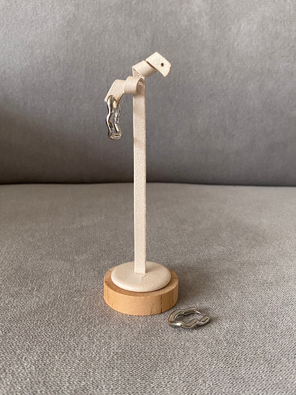 LIV210F12 (2 colours)