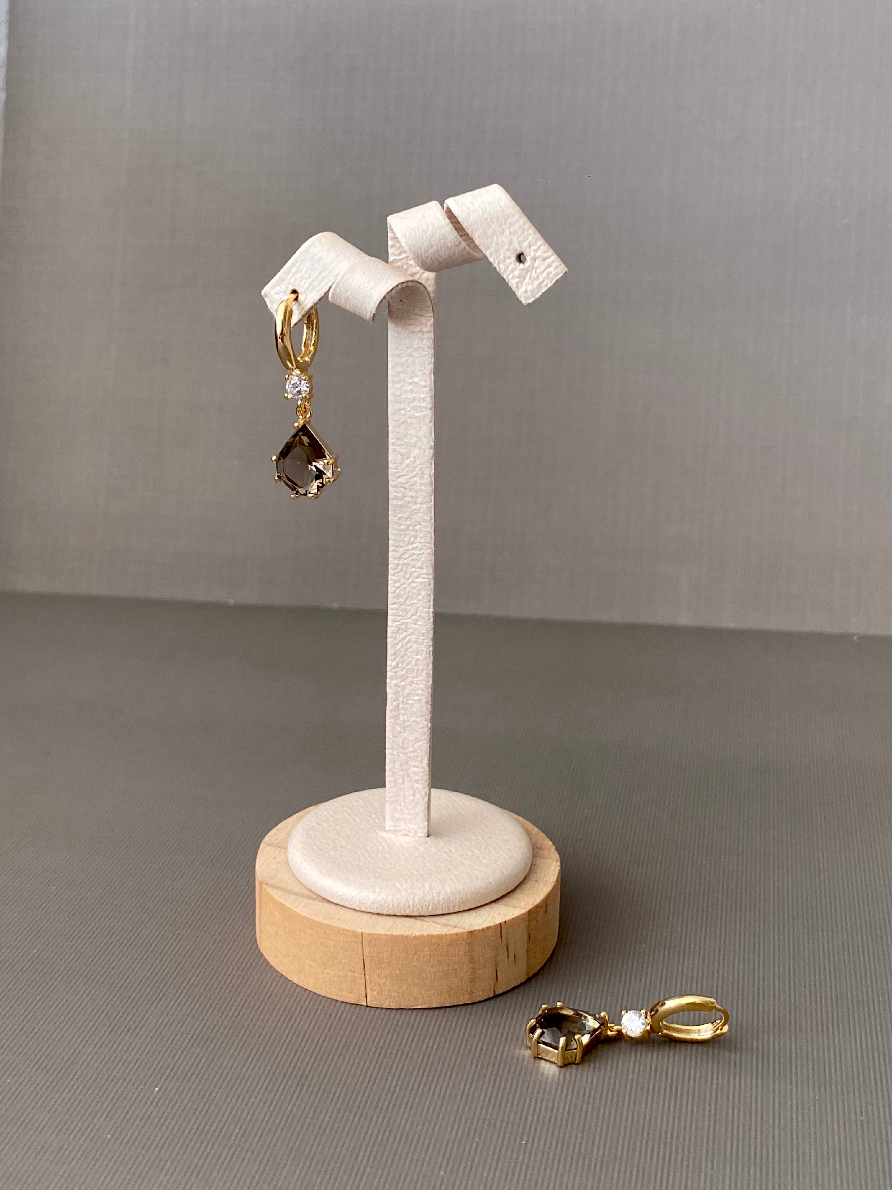 AUR46F15 (2 colours)