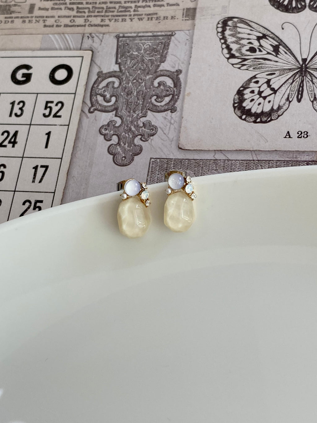 EST49F11 (3 colours)