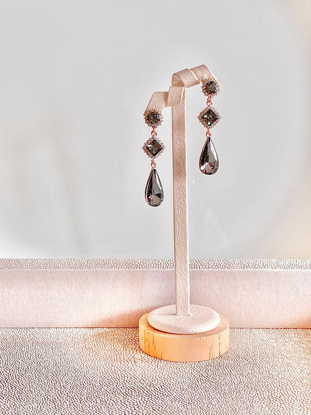 SWA16F40 (5 colours)