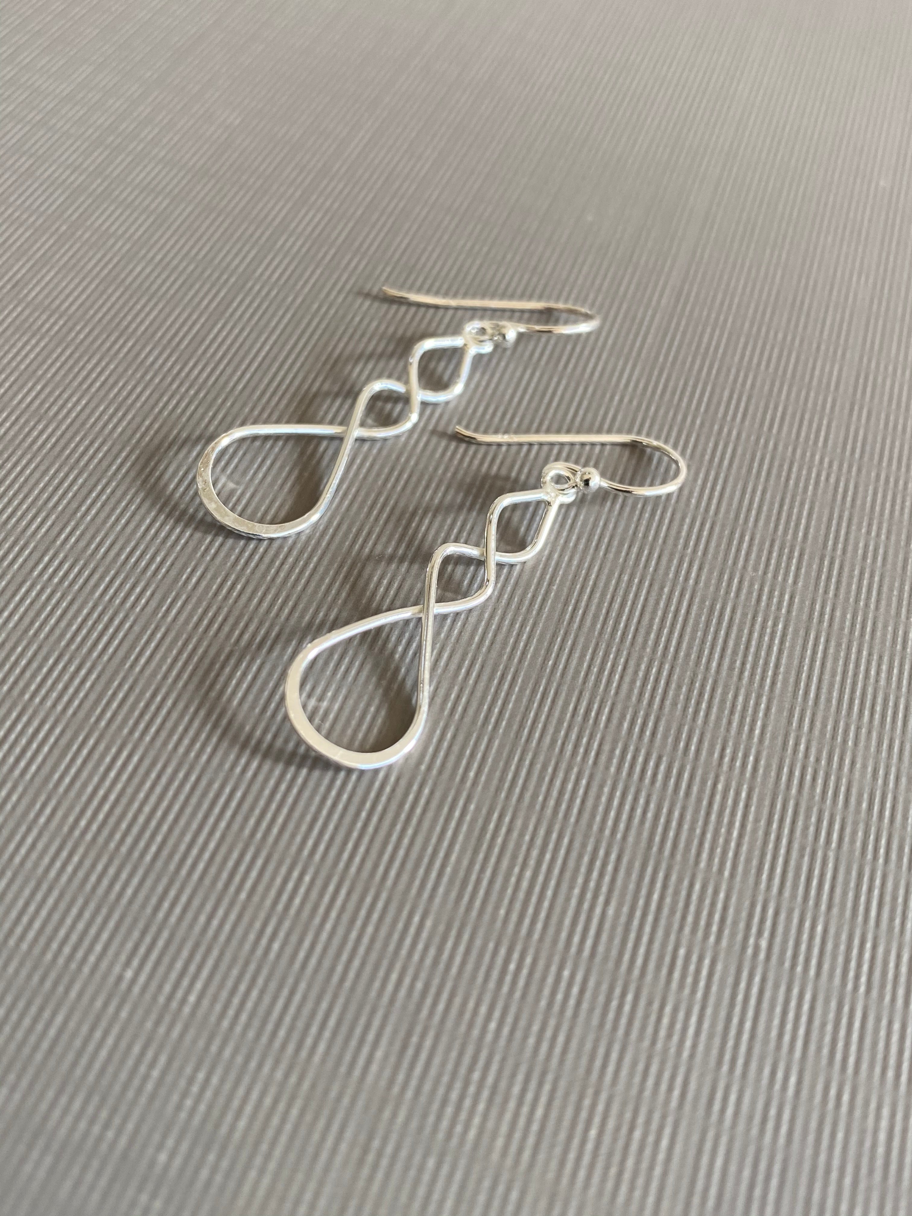 Twisted Line Drop Earrings