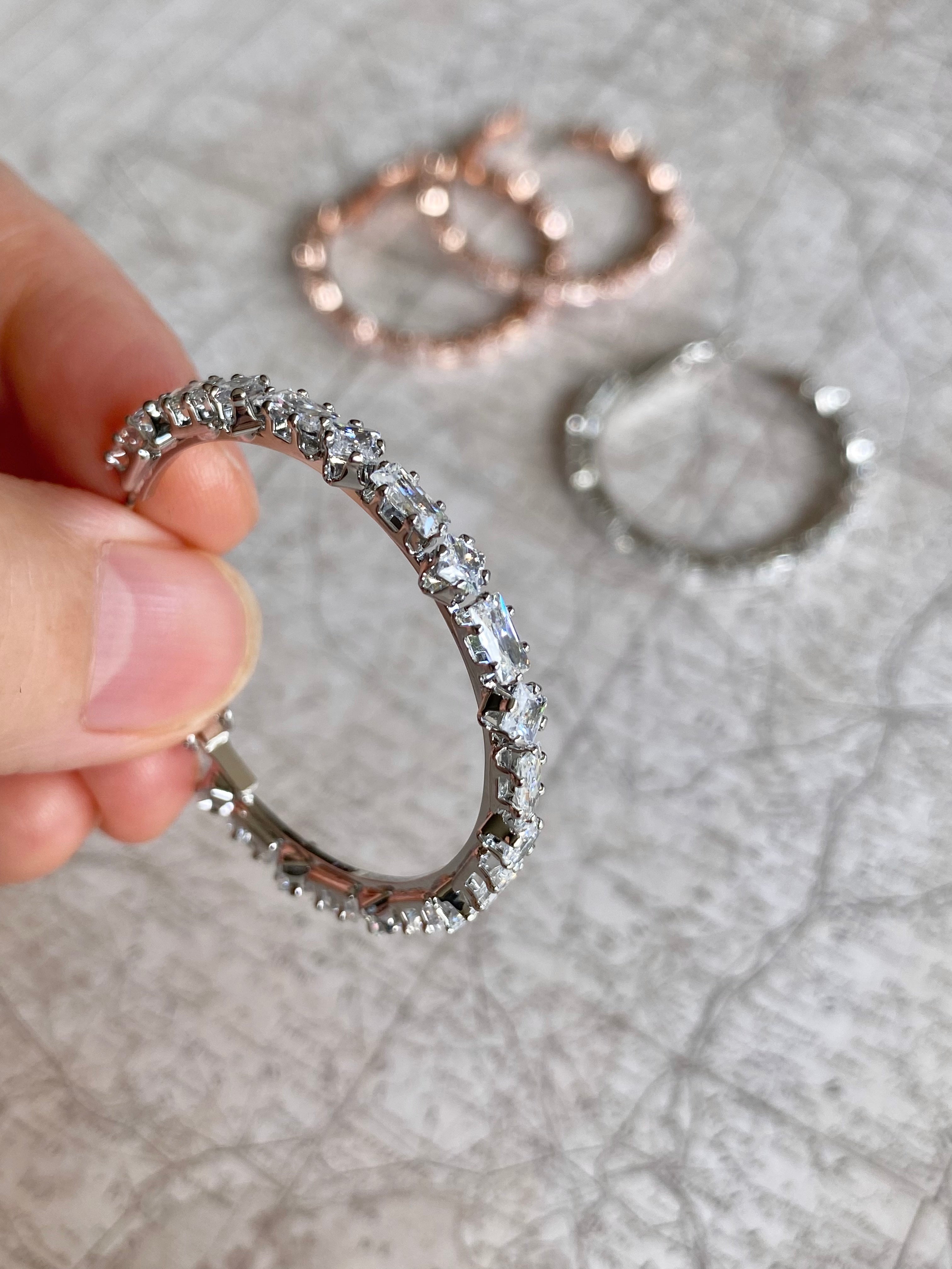 AUR72F23 (2 colours)