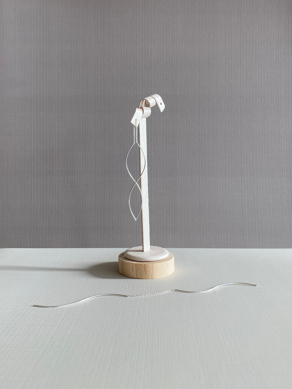 Flow Threader Earrings