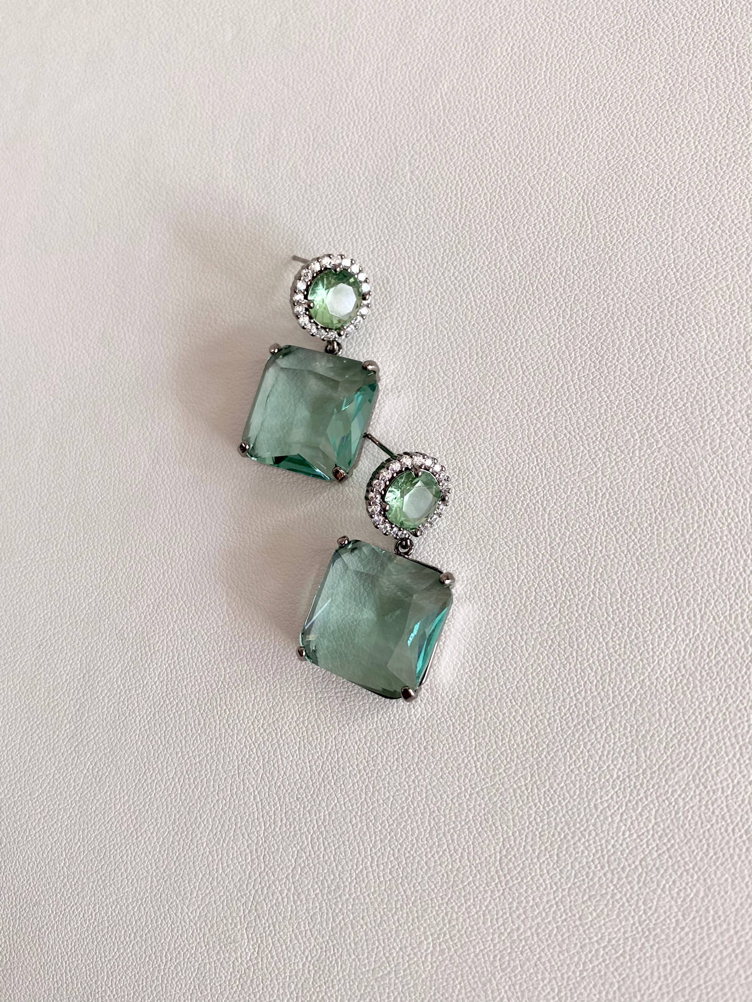 AUR07F27 (2 colours)