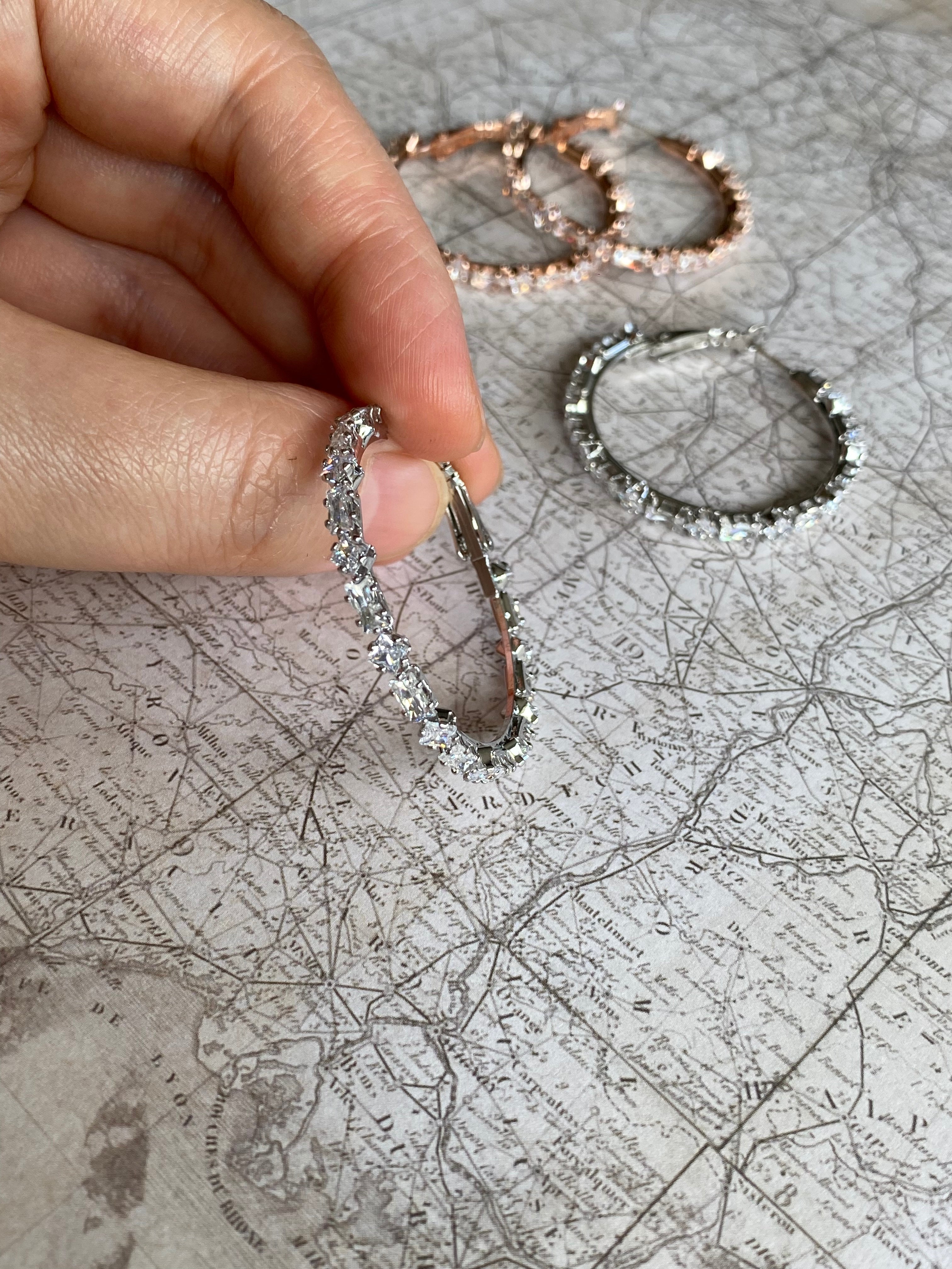 AUR72F23 (2 colours)