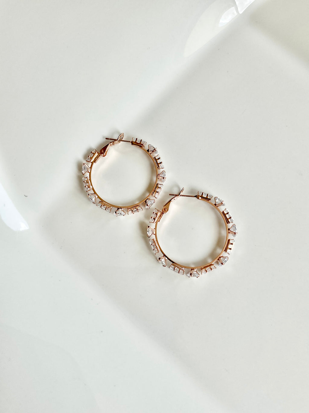 AUR73F22 (2 colours)