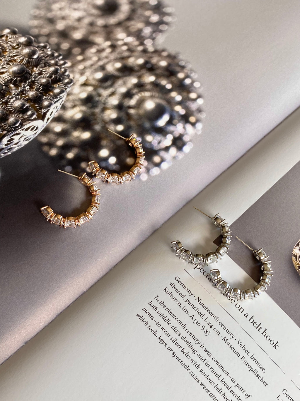 AUR75F21 (2 colours)