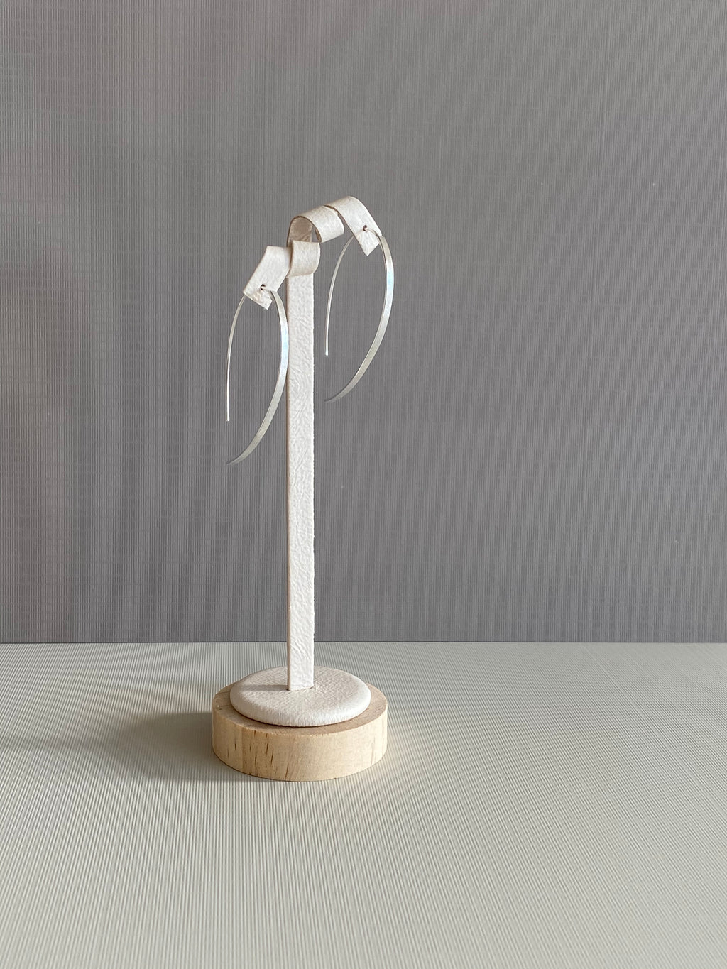 Curved Thread Earrings