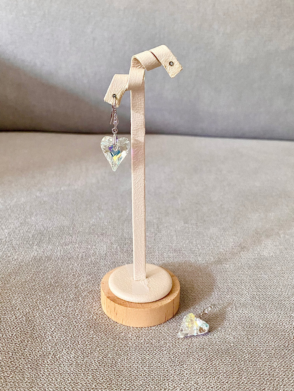 SWA59F29 (2 colours)