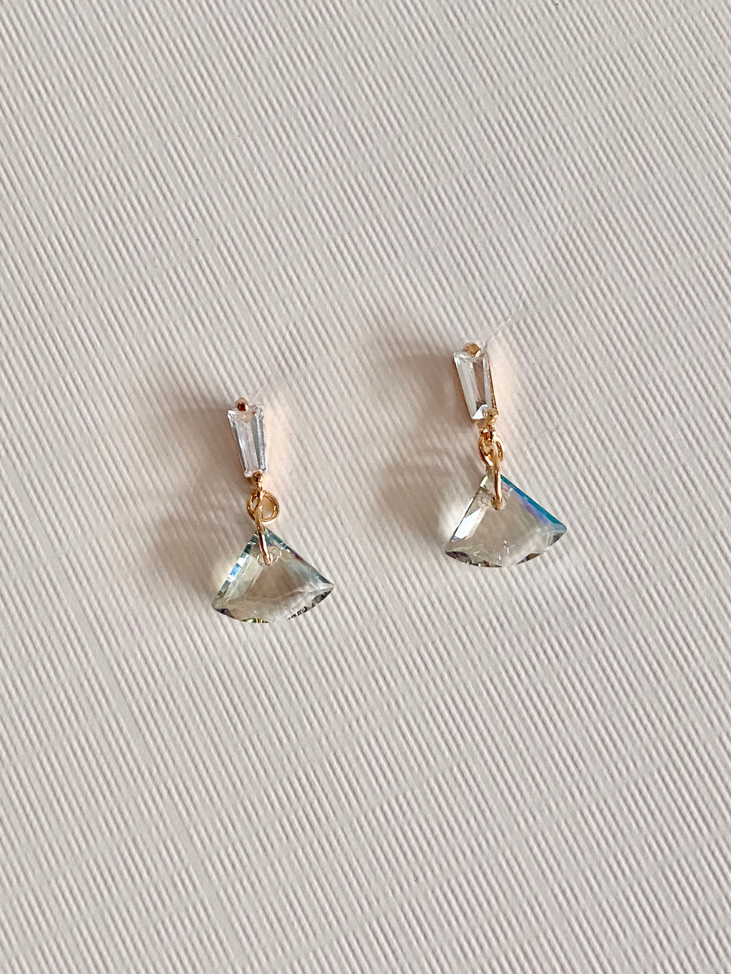 EST32F09 (3 colours)