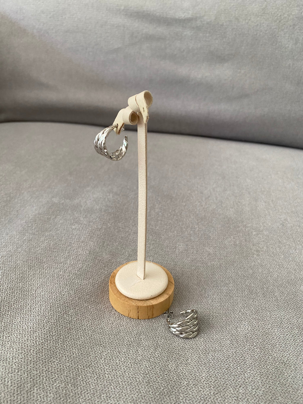 LIV225F12 (2 colours)