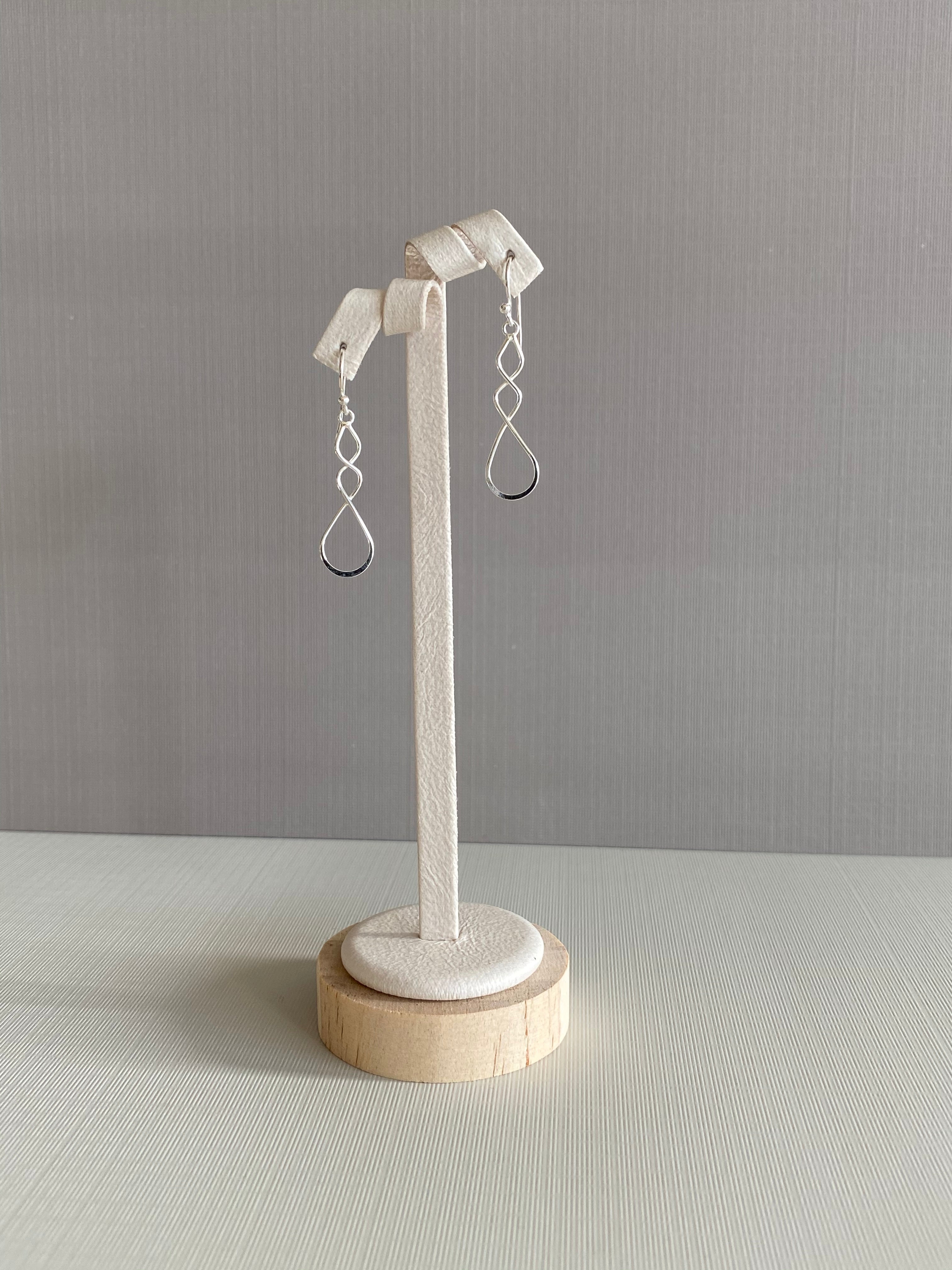 Twisted Line Drop Earrings