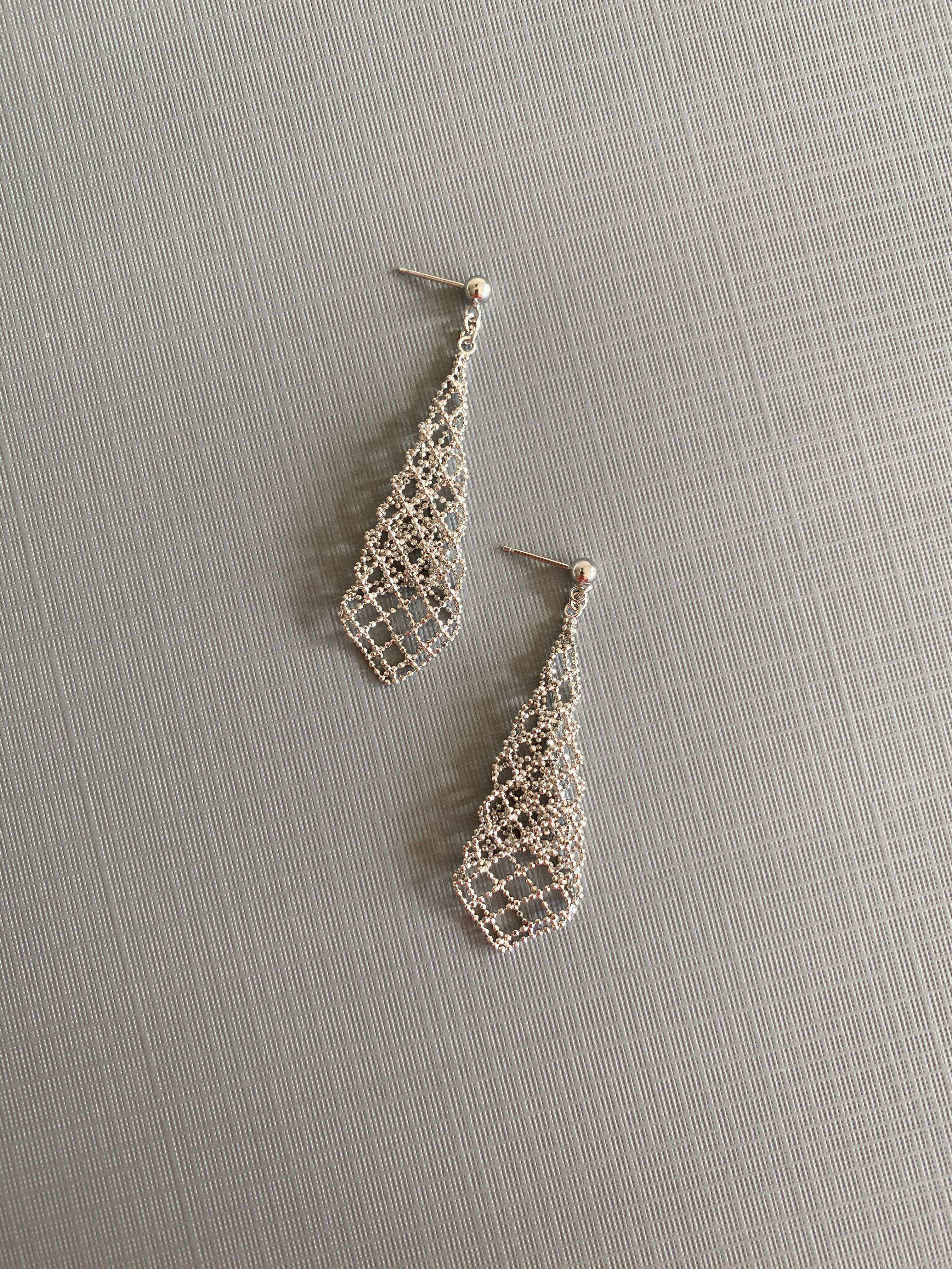 Ripple Mesh Earrings