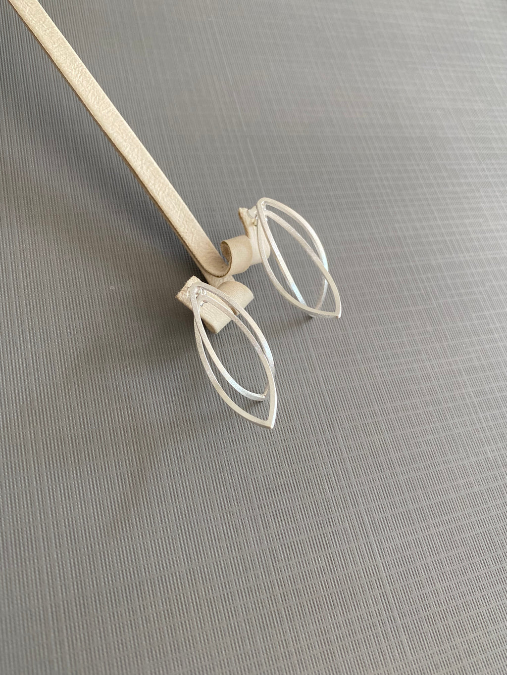 Silver Fold Curve Earrings