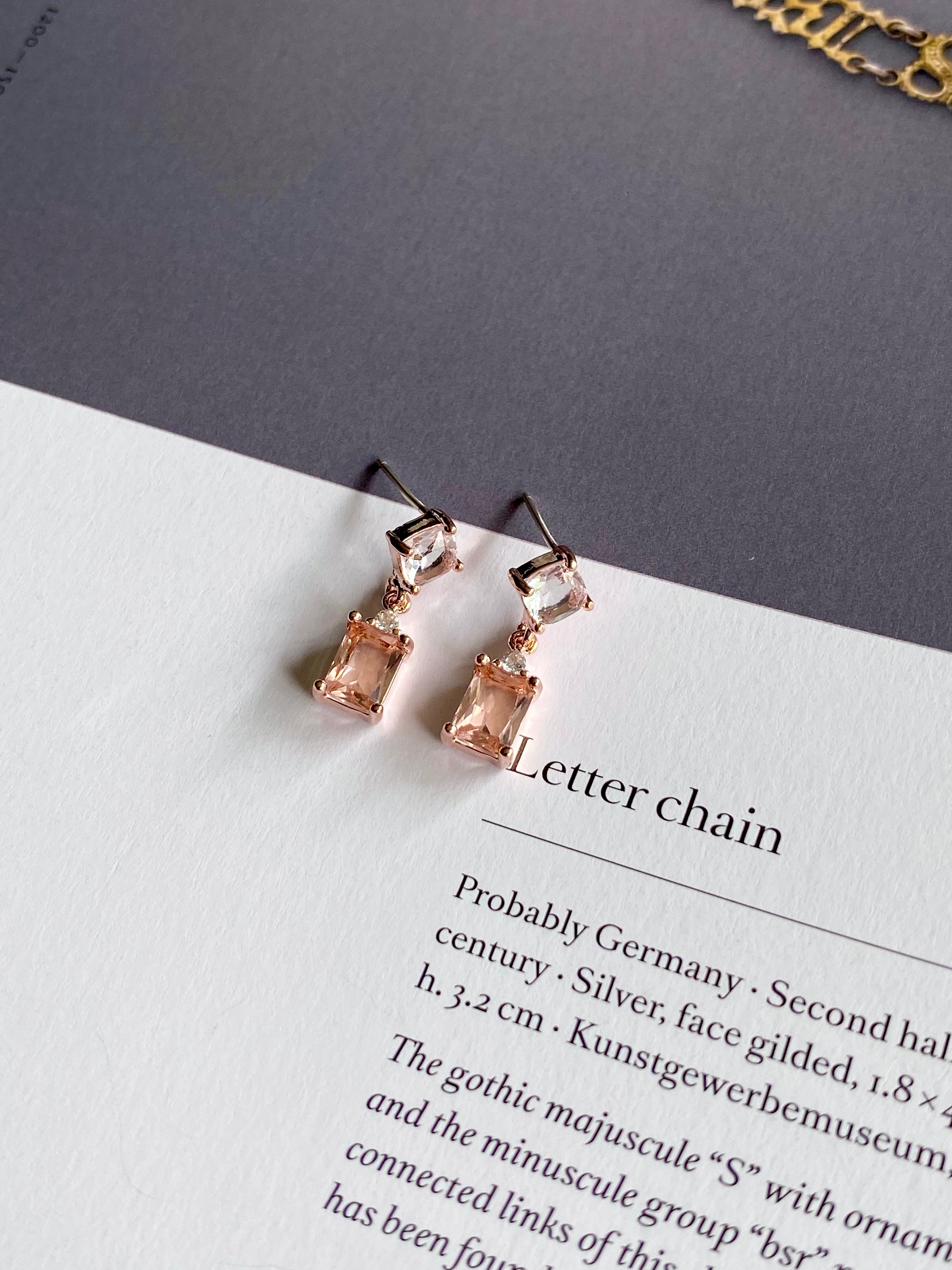 AUR84F13 (2 colours)