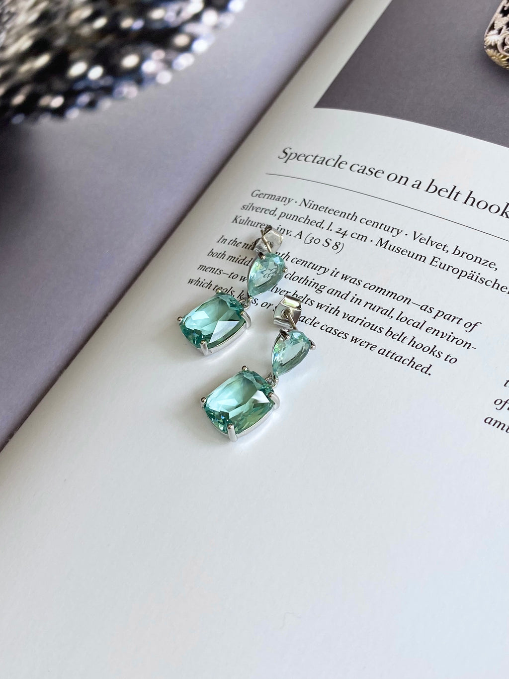 AUR74F15 (2 colours)