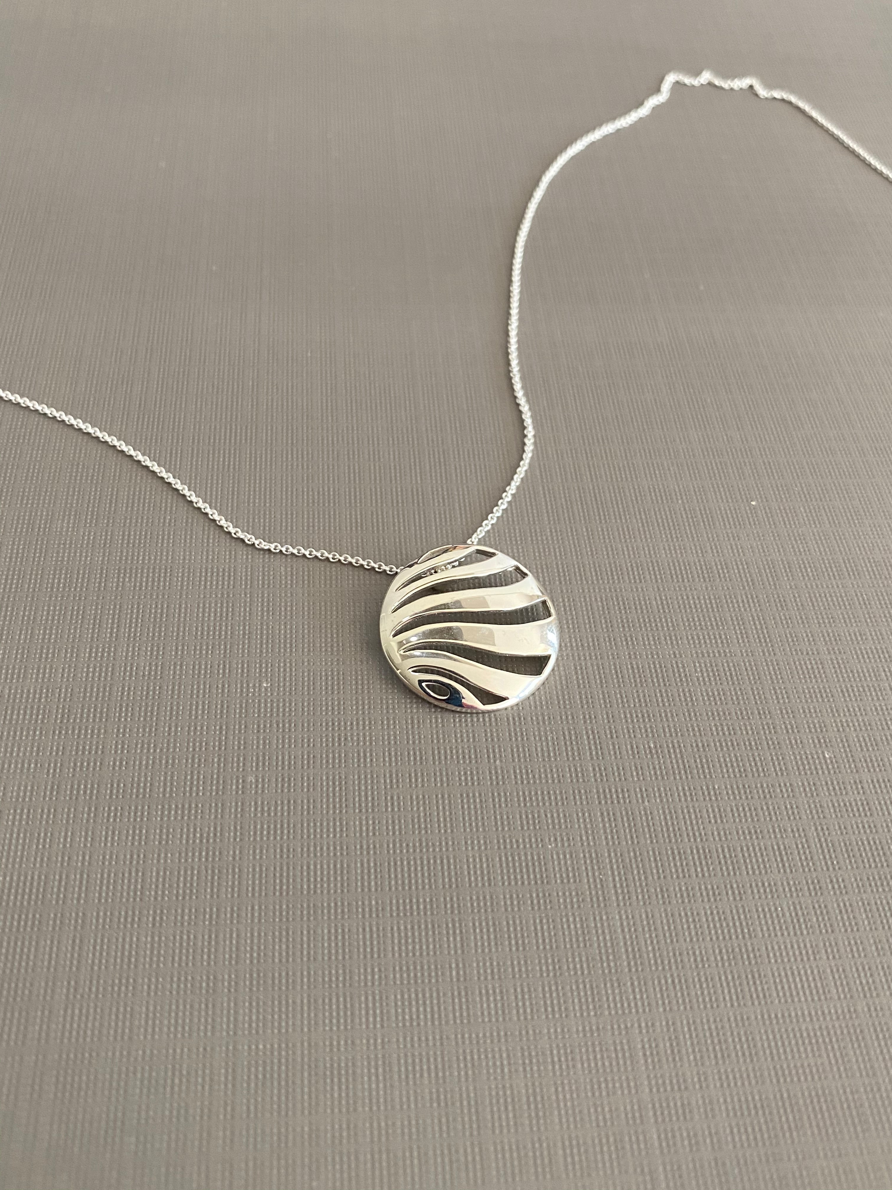 Curved Ring Necklace