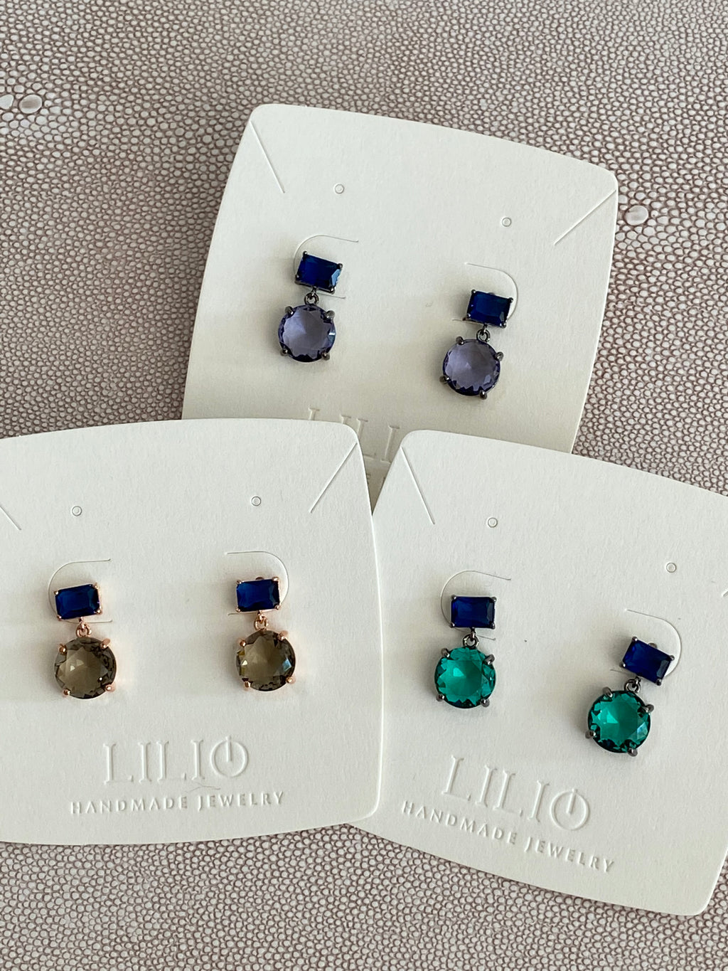 AUR02F18 (3 colours)