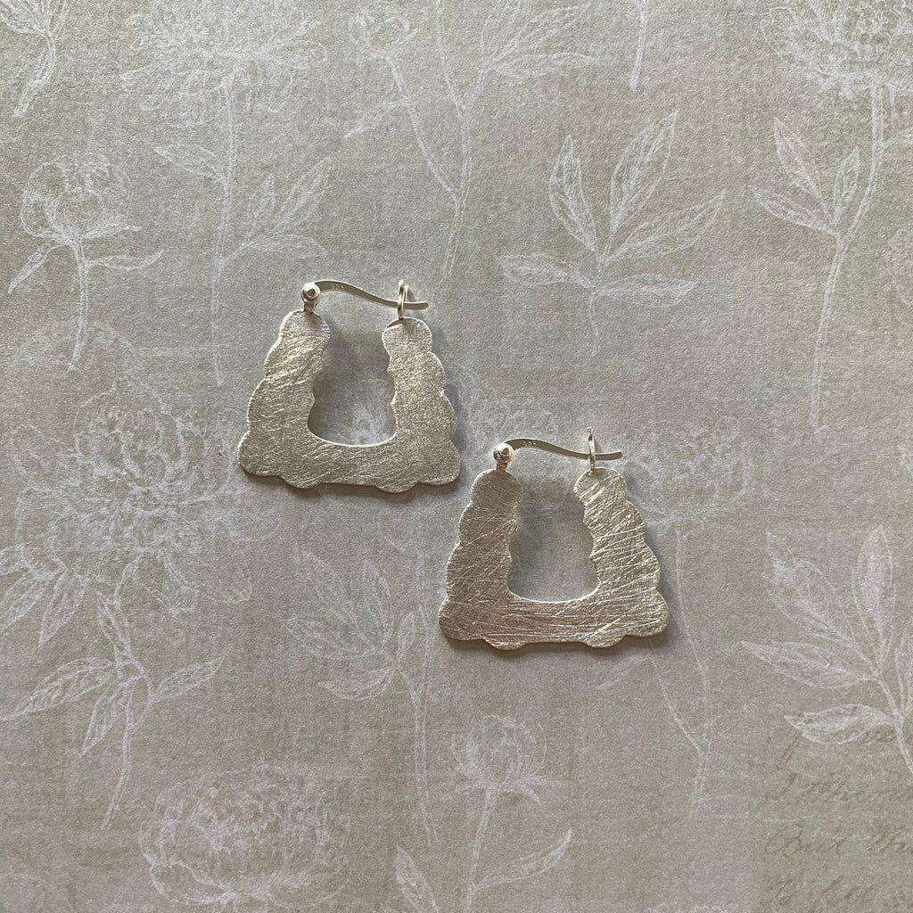 Triangular Waved Edges Earrings