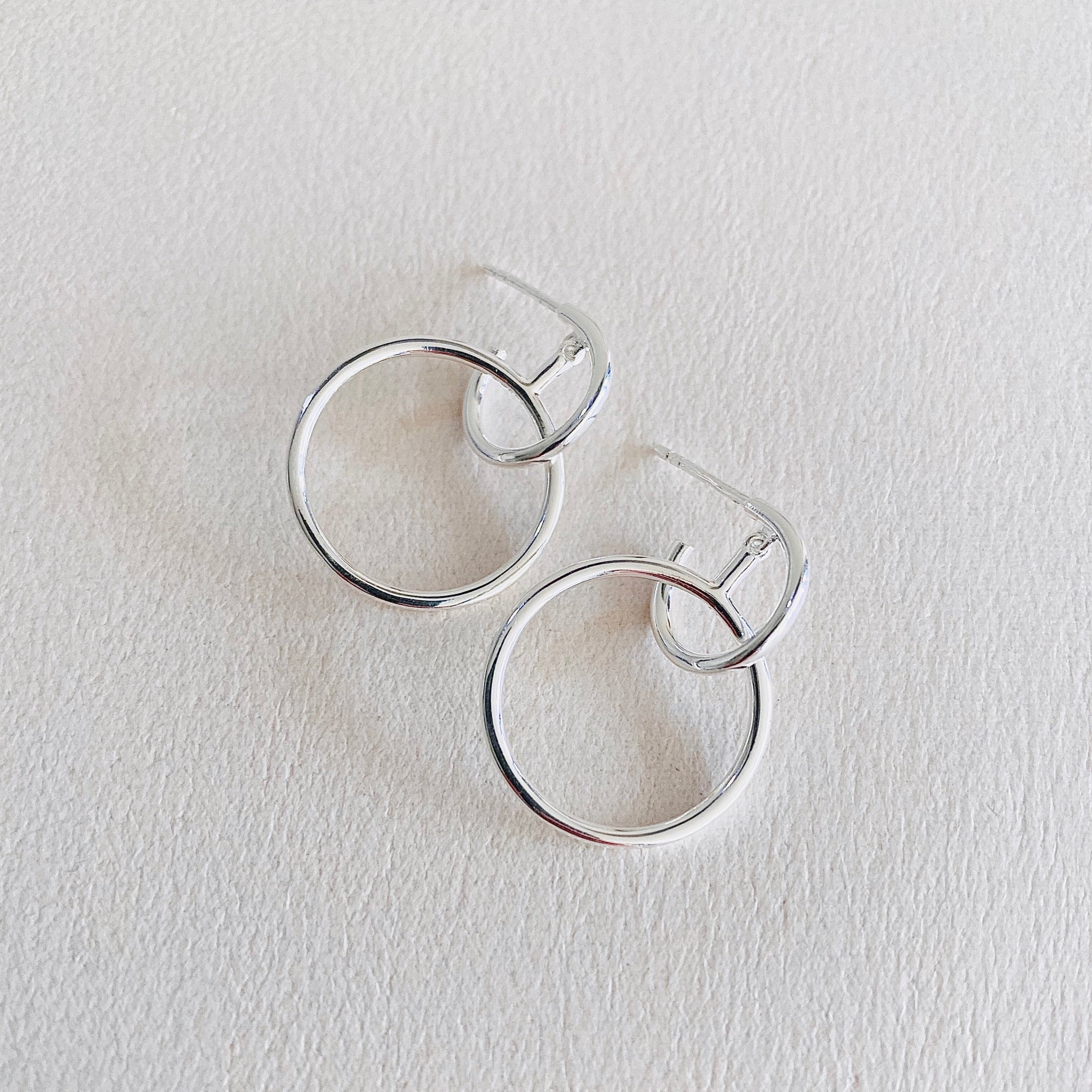 Interlocked Hoops Earrings