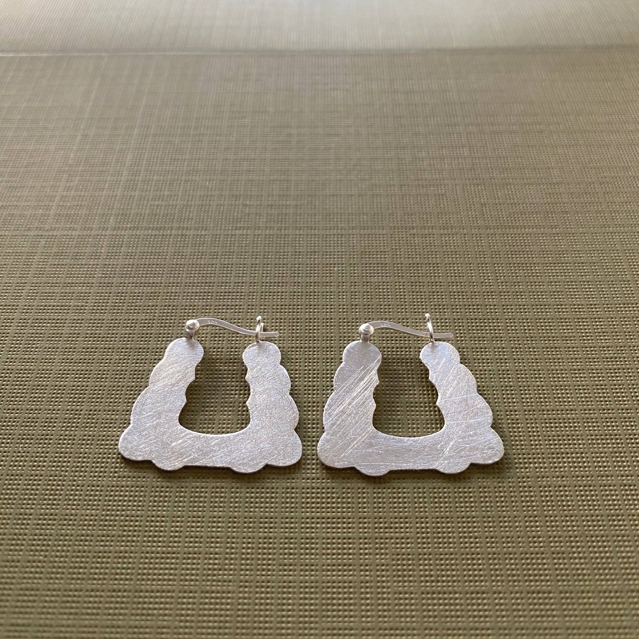 Triangular Waved Edges Earrings