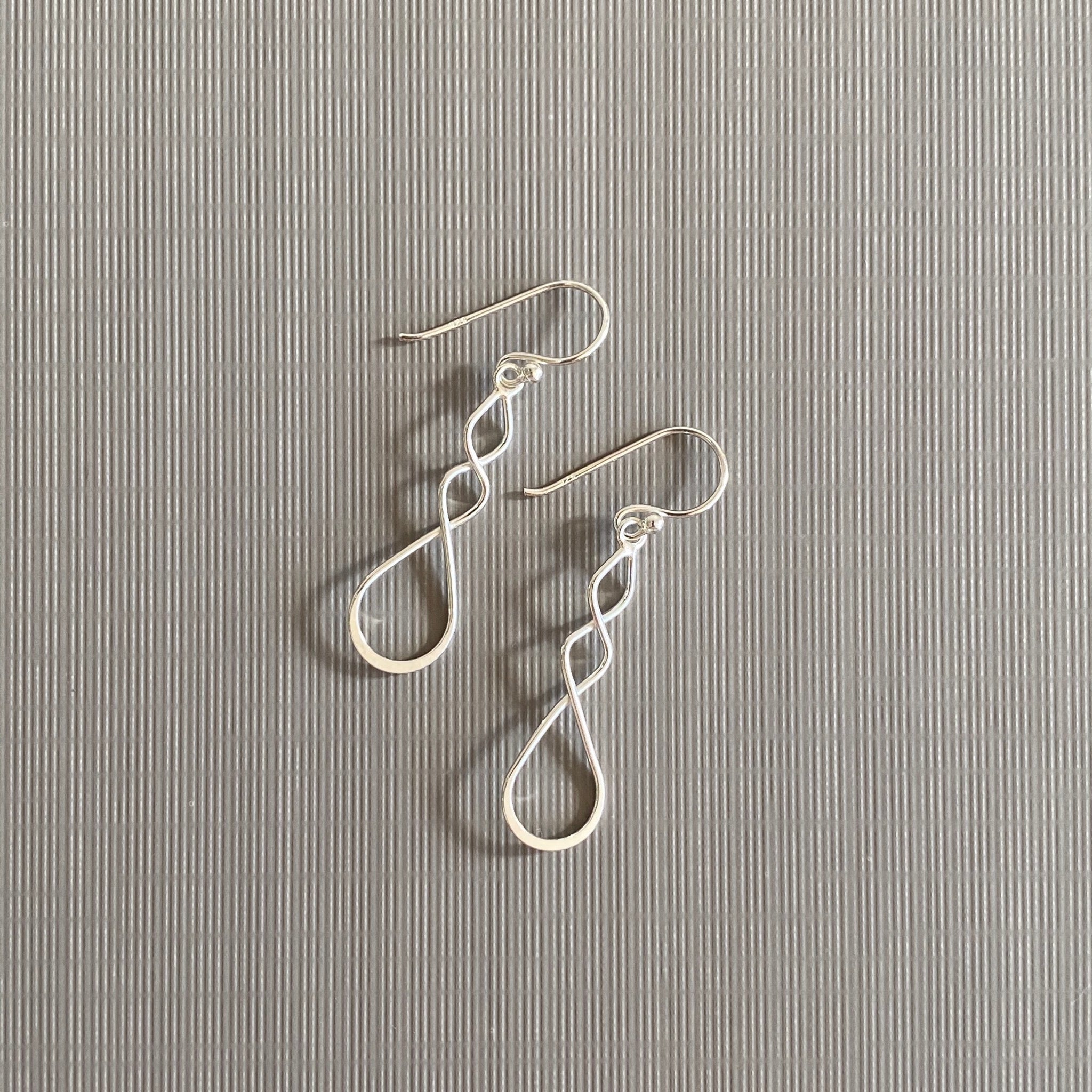 Twisted Line Drop Earrings