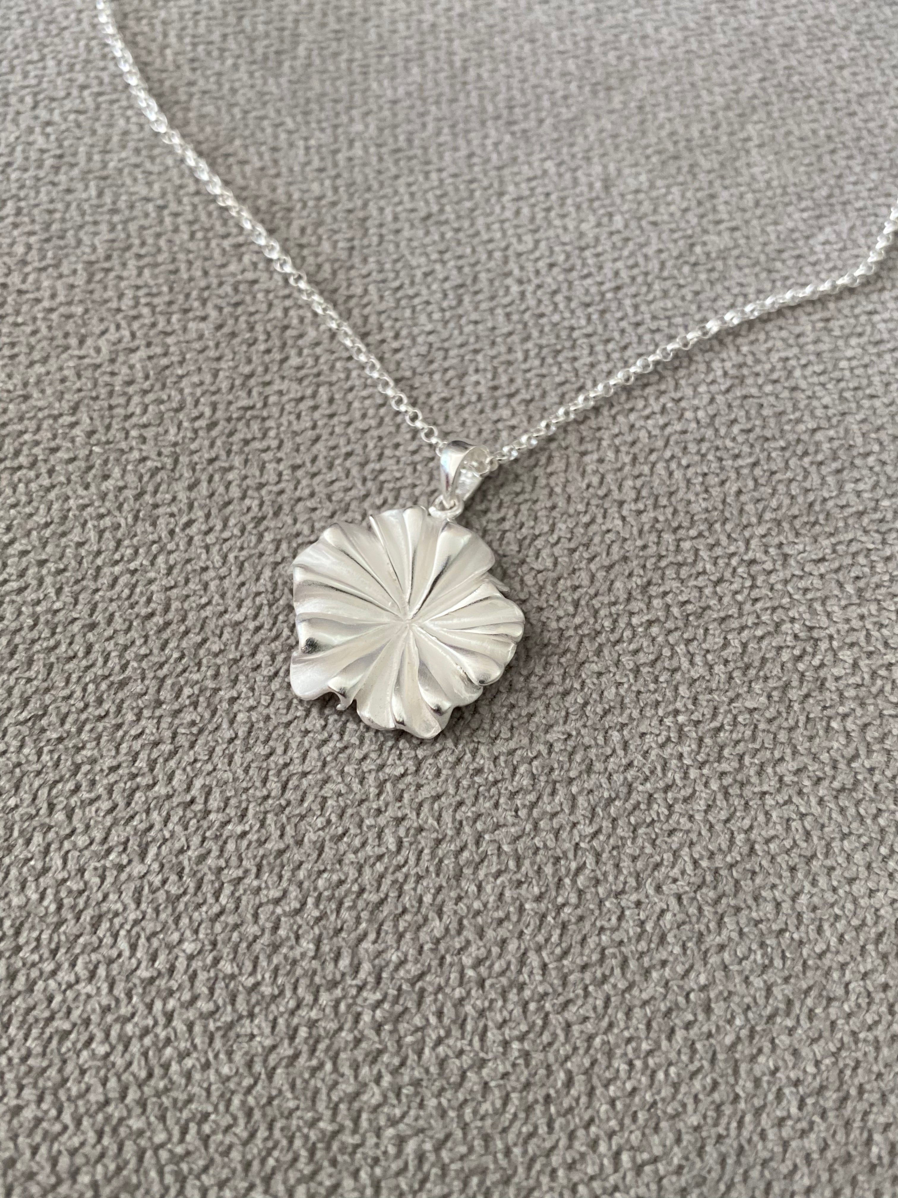 Matte Petal Necklace