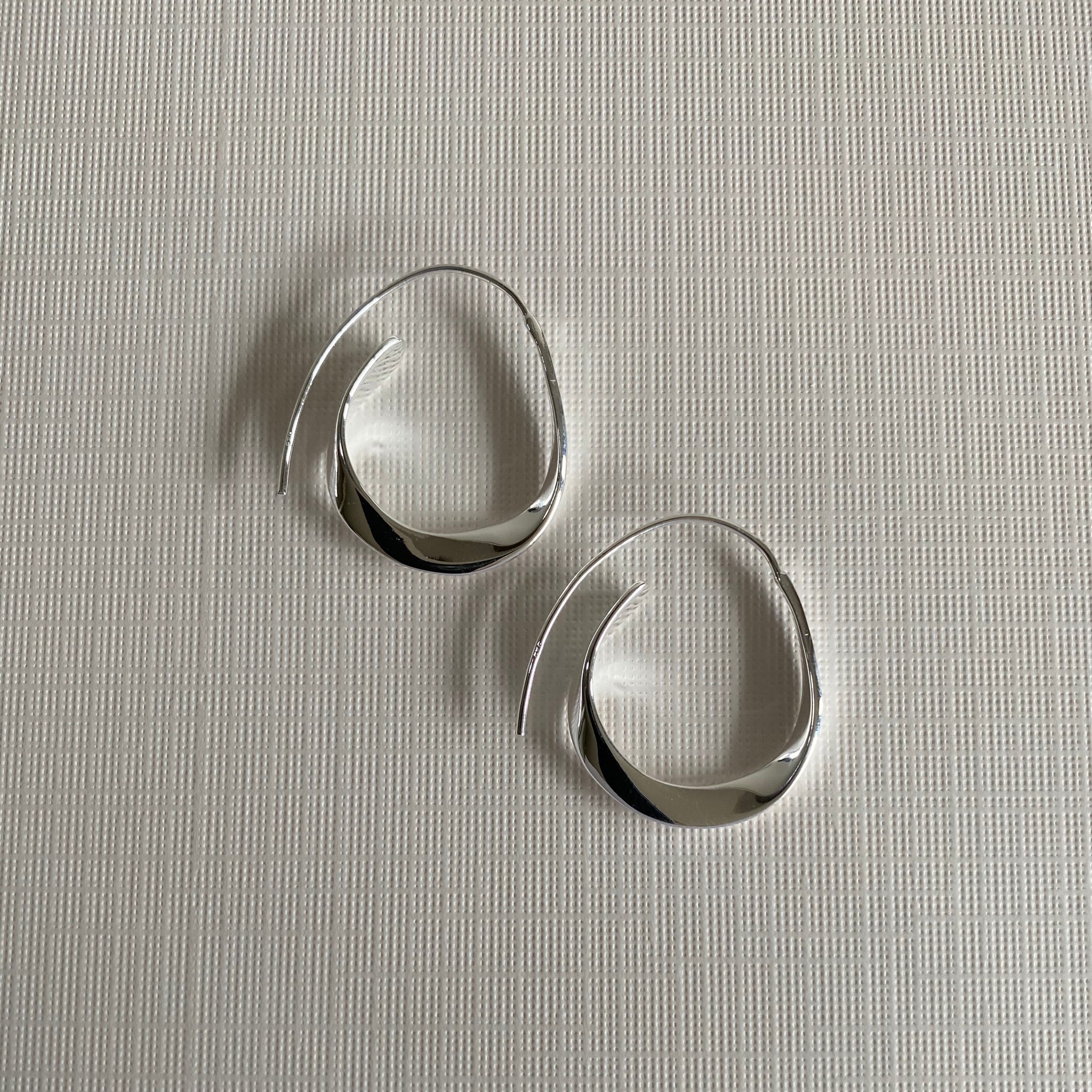 Circular Wave Earrings