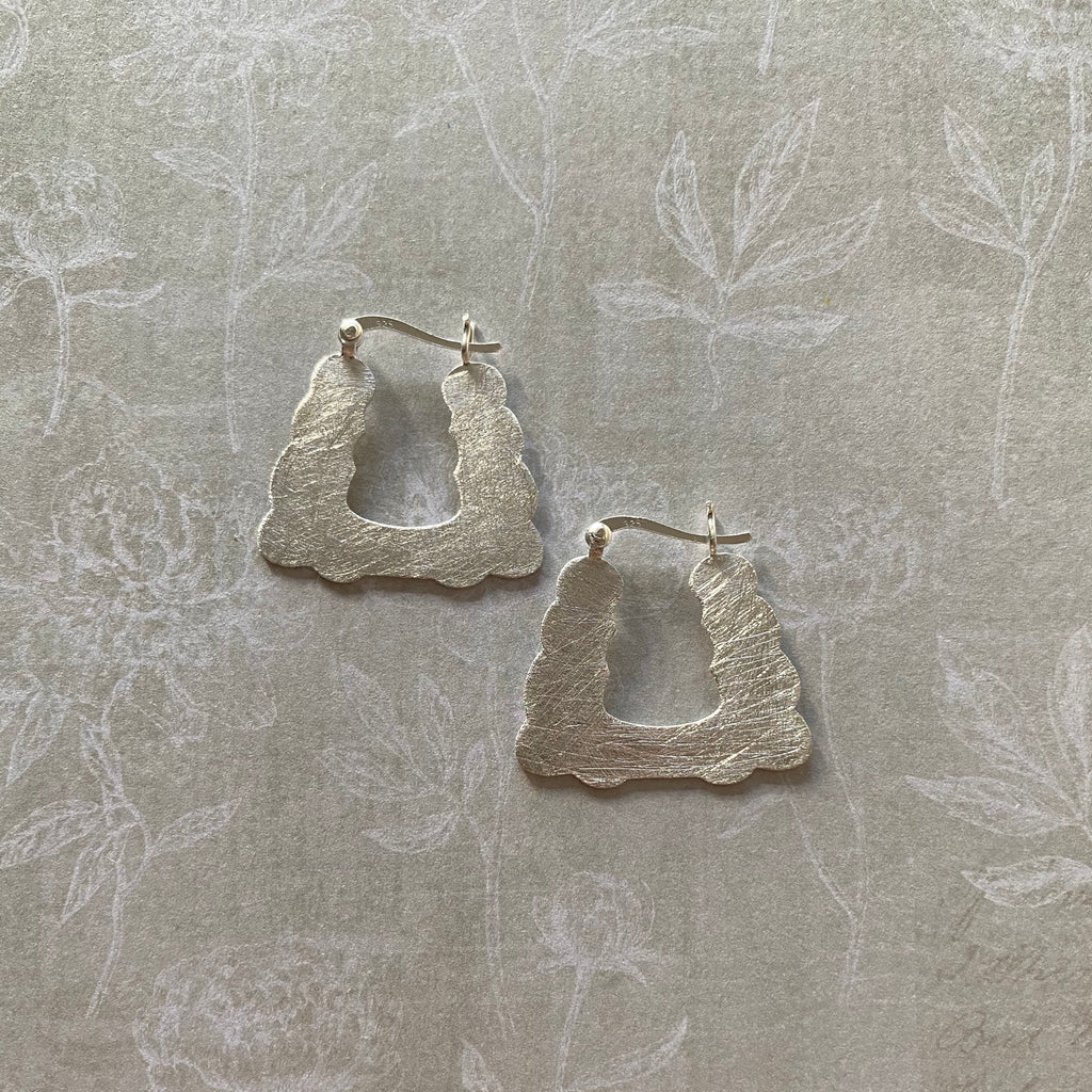 Triangular Waved Edges Earrings